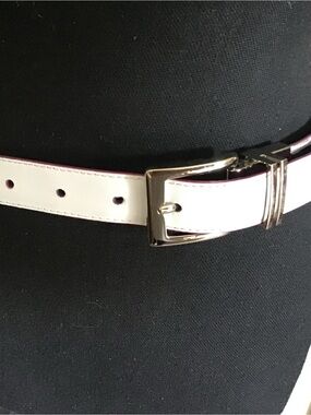 Nike White Leather Women’s Belt with Gold Buckle and Reversable